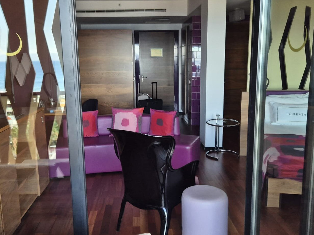 波西米亚套房水疗酒店-限成人主图