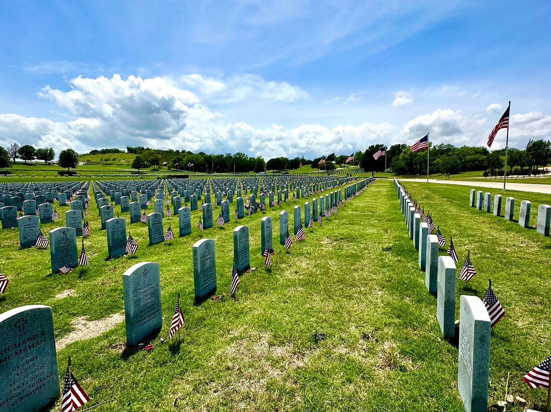 DFW National Cemetery-达拉斯必去景点