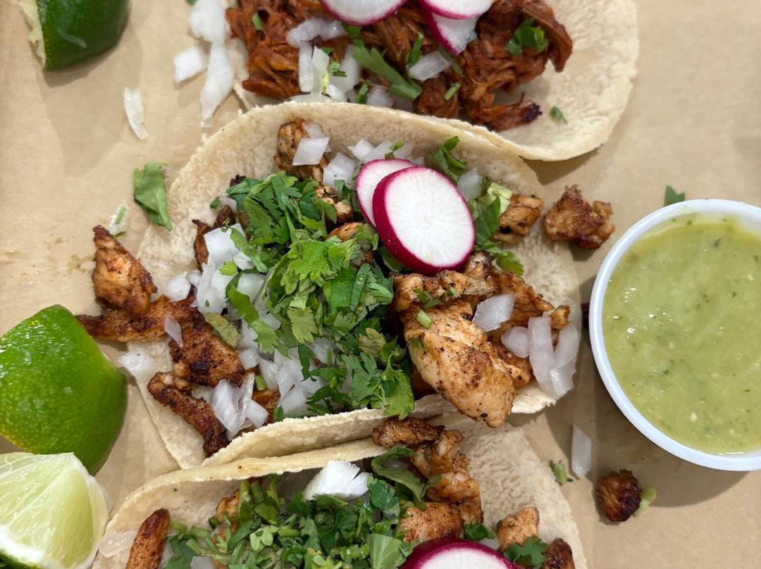 Uno Mas Tacos & Tequila