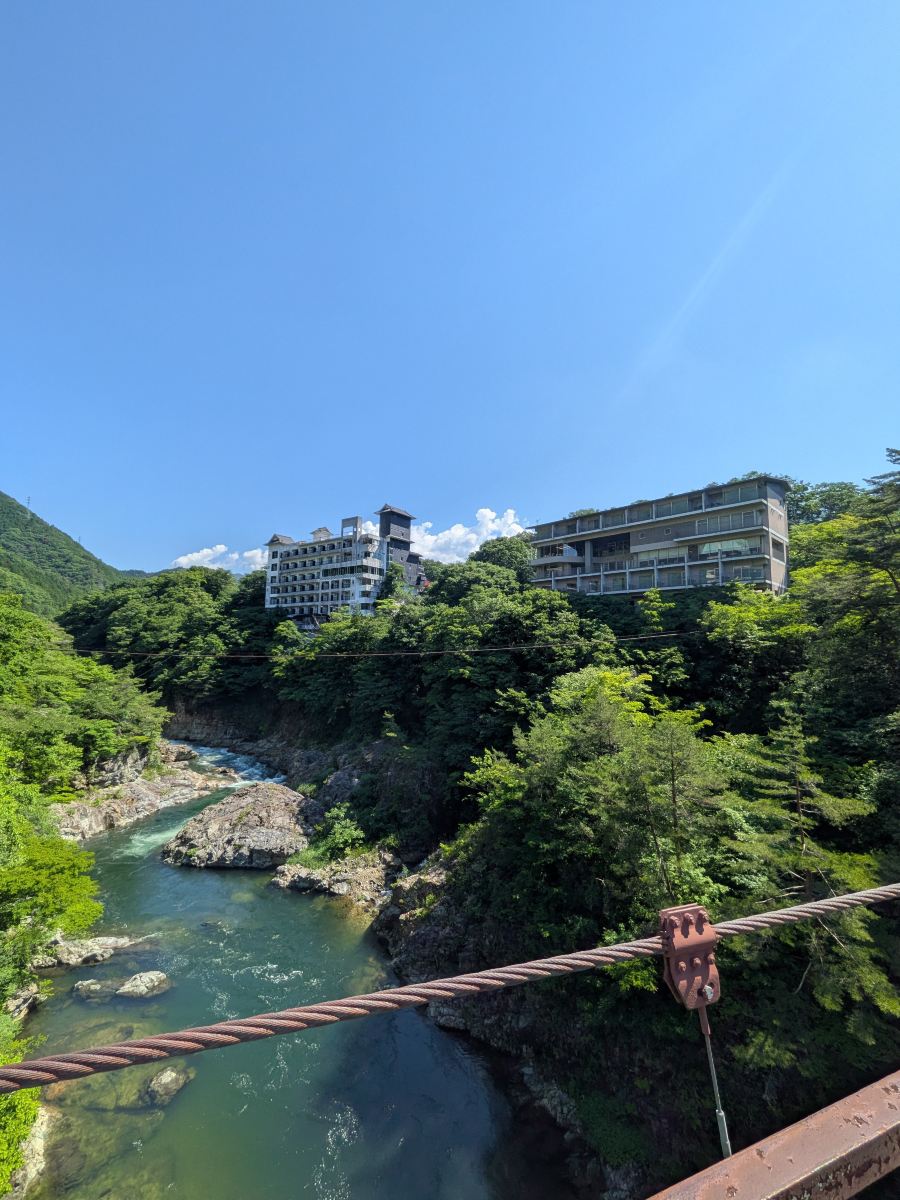 涓之溪谷碧流日式旅馆-旅行者
