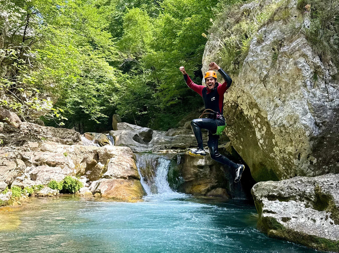 Azur Canyoning-尼斯必去景点