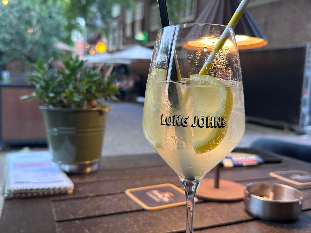 隆约翰斯酒店主图