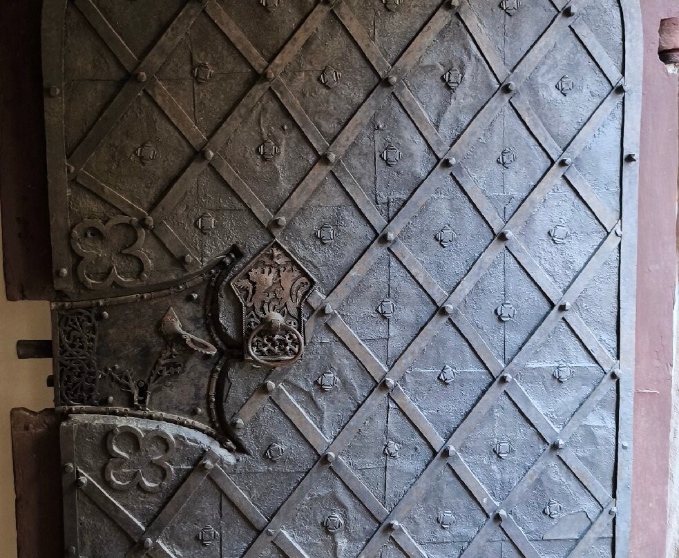 Castel Monteleone-Cermes必去景点