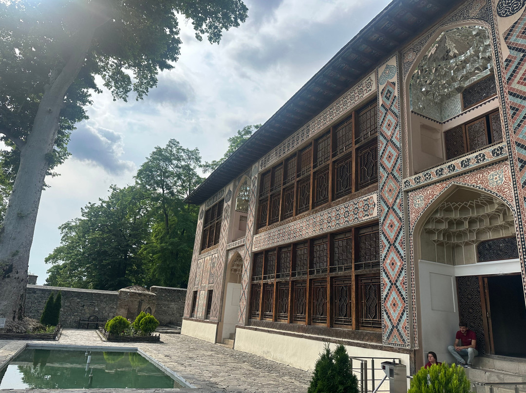 Palace of Shaki Khans-舍基必去景点