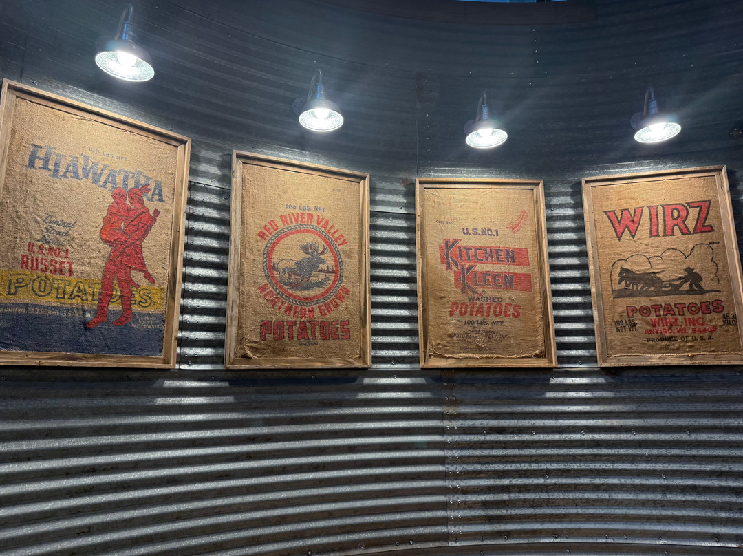 The Farmer in the Dells Restaurant and Silo Bar