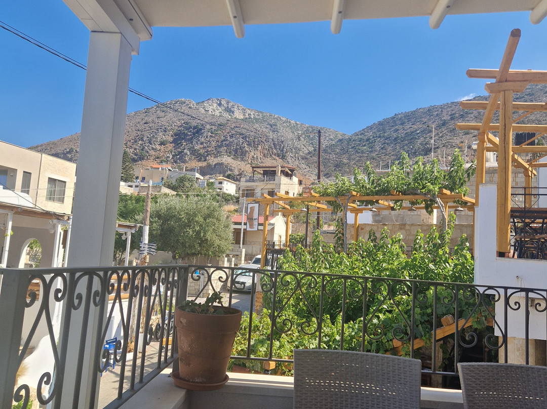 Dionysos Cafe - Bar-Koutouloufari必去景点