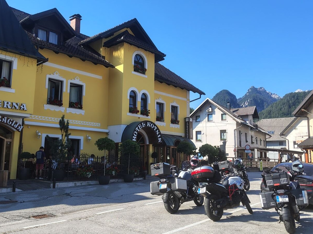 Moto 24 Adventure Motorcycle Rentals and Tours-布达佩斯必去景点