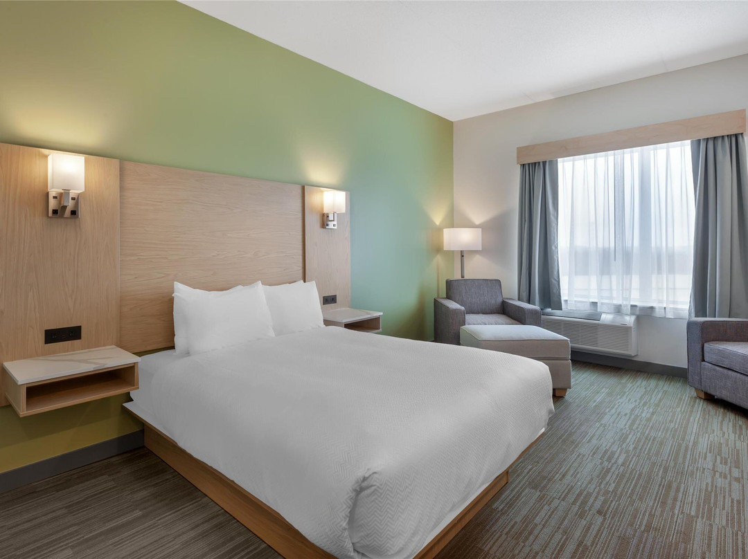 Best Western Plus Kawartha Lakes Hotel & Suites