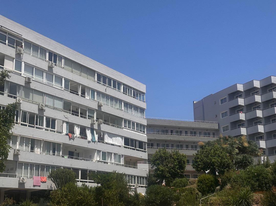 塞勒斯滨海门户酒店主图