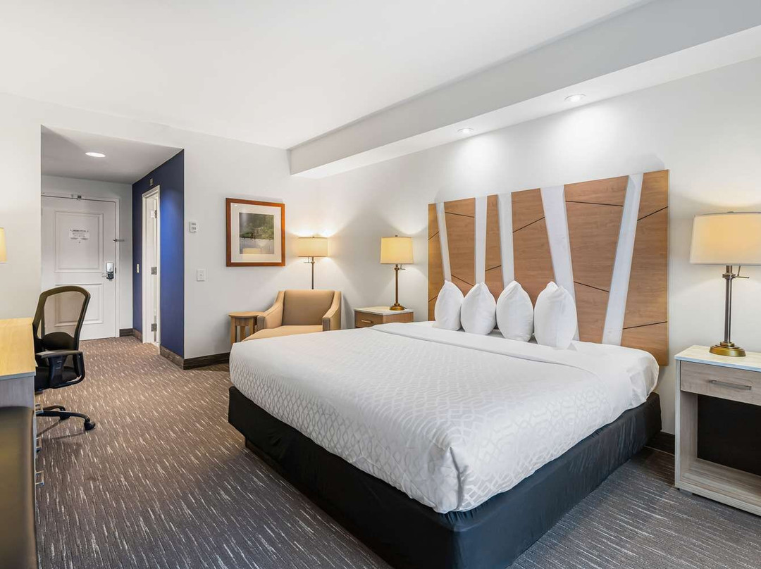 Council酒店住宿-Best Western Plus Westgate Inn & Suites