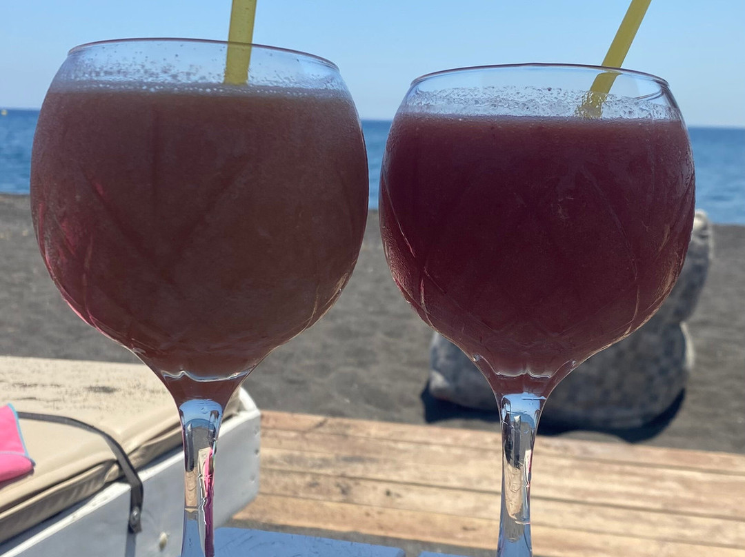 Perivolos Beach-佩里沃罗必去景点
