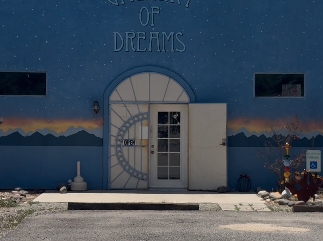 Gallery of Dreams-Saint David必去景点