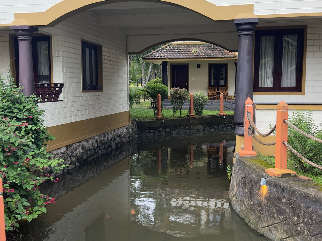 世界后水酒店主图