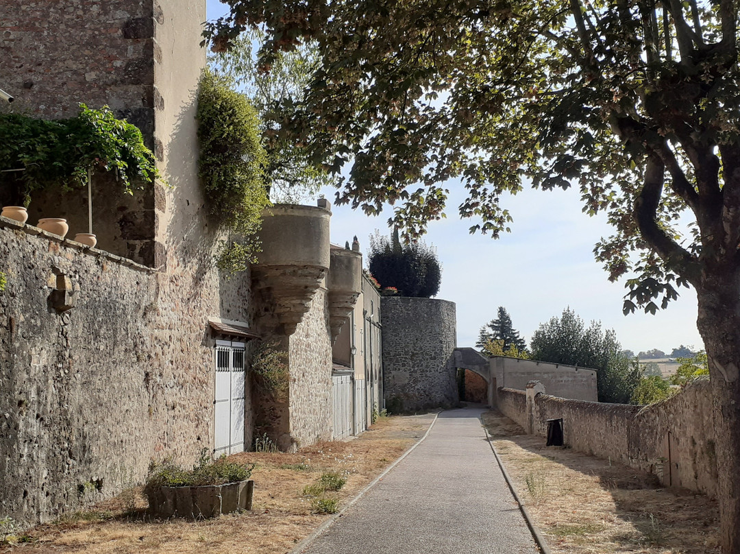 Office de Tourisme et du Thermalisme de Bourbon-Lancy-Bourbon-Lancy必去景点