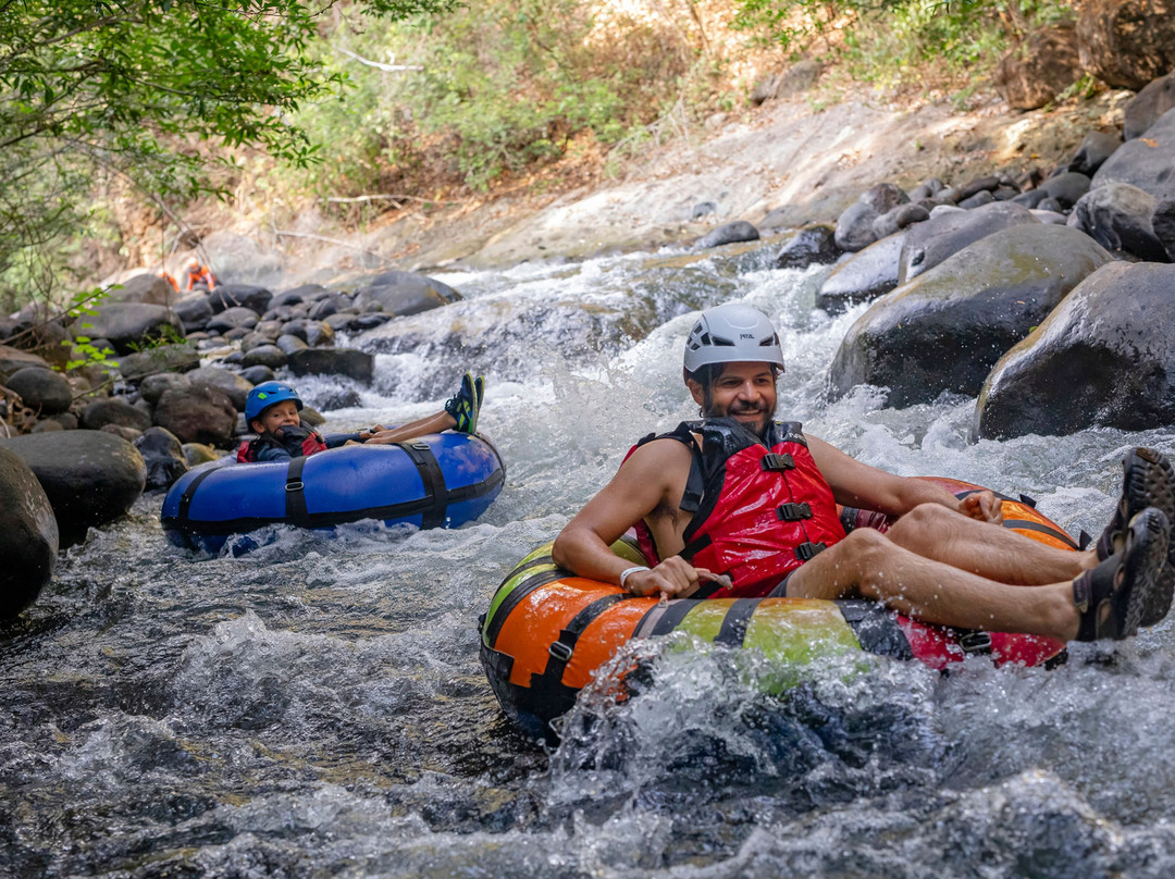 Adventure Tours Hacienda Guachipelin-瓜纳卡斯特自然保护区必去景点