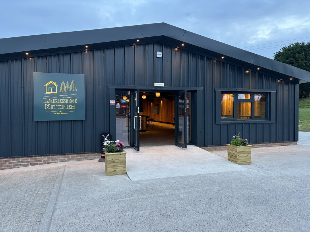 Lakeside Kitchen, Manor Farm, Todber