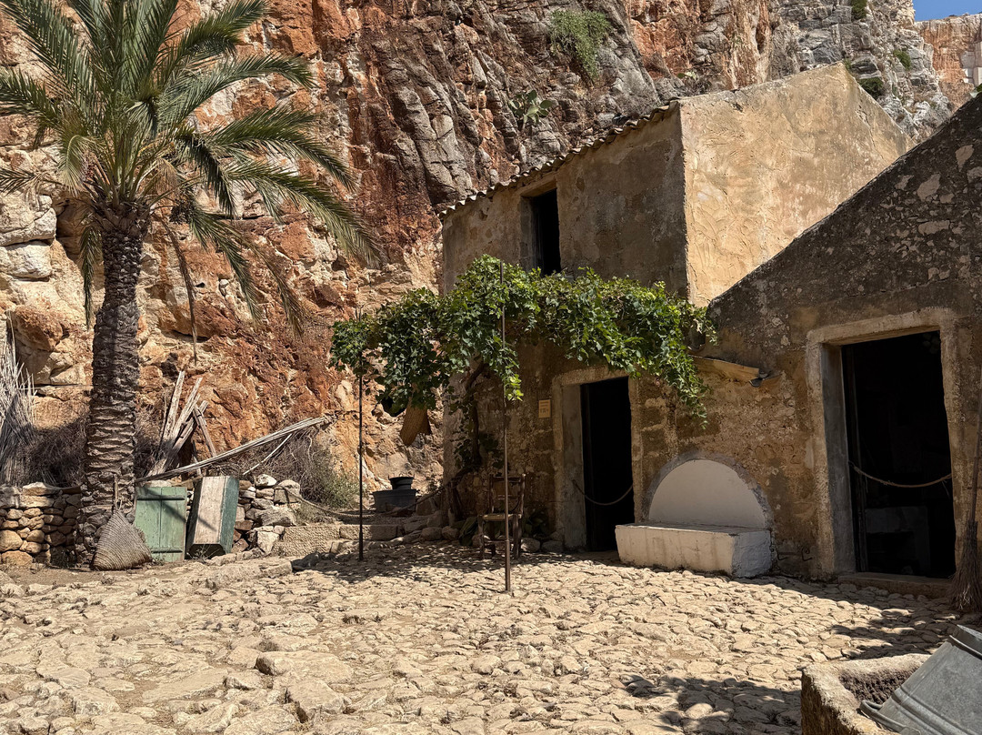 Grotta Mangiapane-Custonaci必去景点