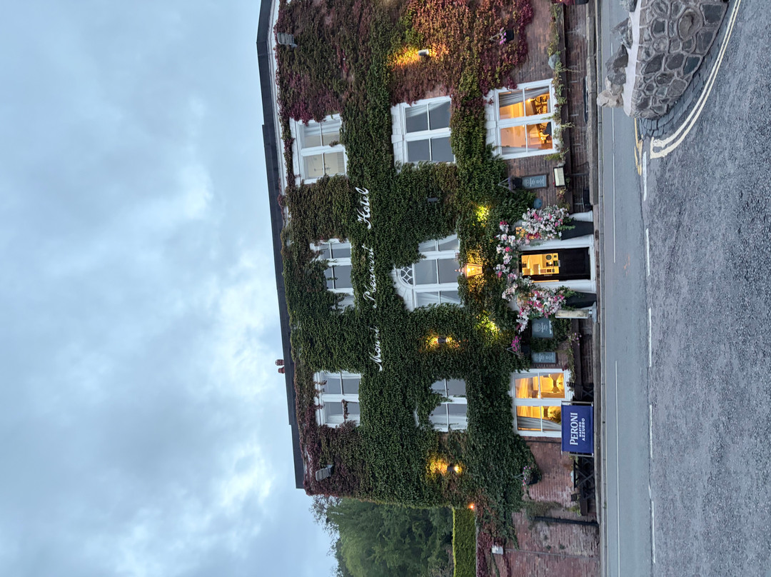 芒特普莱森特酒店主图