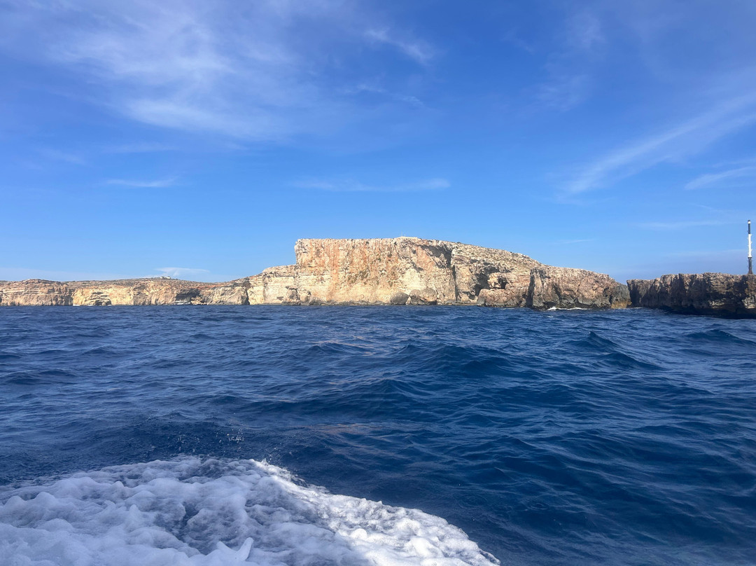 Comino Waves Boat Charters Malta-史克华必去景点