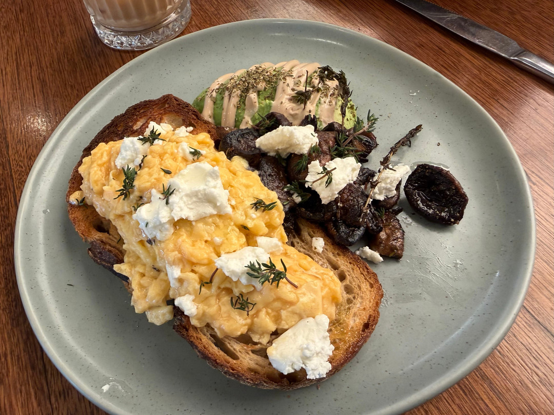 Hellenico Deli