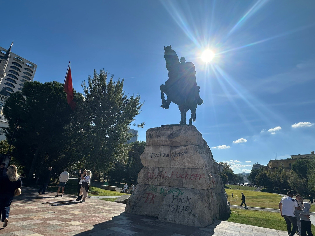 Skanderbeg Square-地拉那必去景点