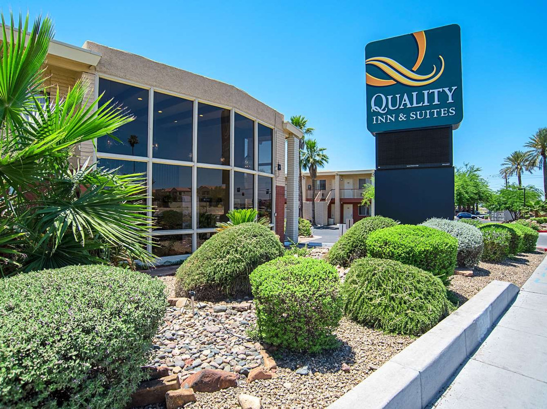 Quality Inn & Suites Phoenix NW - Sun City主图