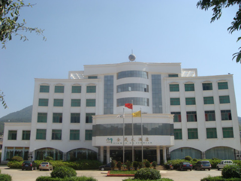 金茂大酒店-客卧