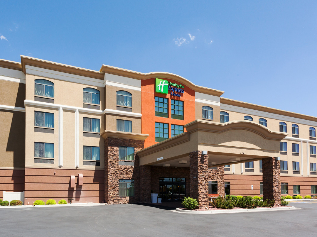 Holiday Inn Express & Suites Cheyenne by IHG主图