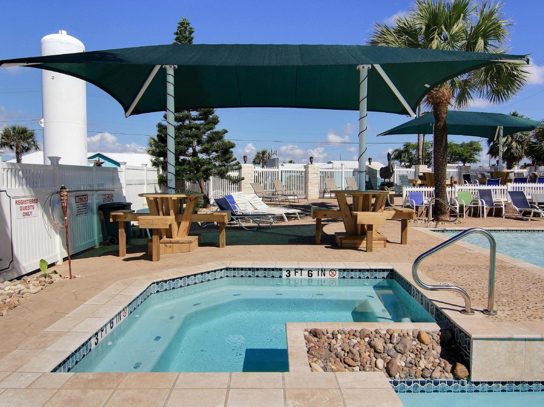 Tropic Island Resort