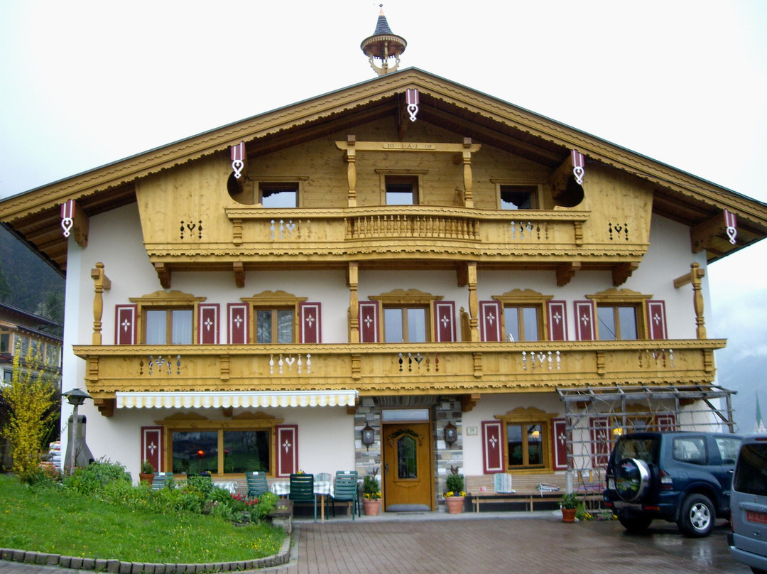 采尔戚拉谷酒店住宿-Pension Reischhof