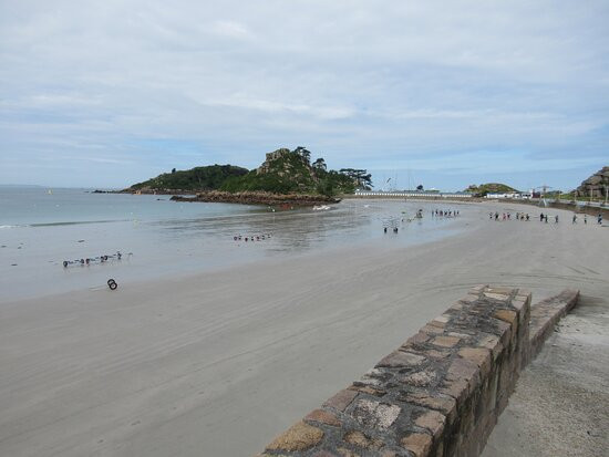 Plage de Tresmeur景点图片