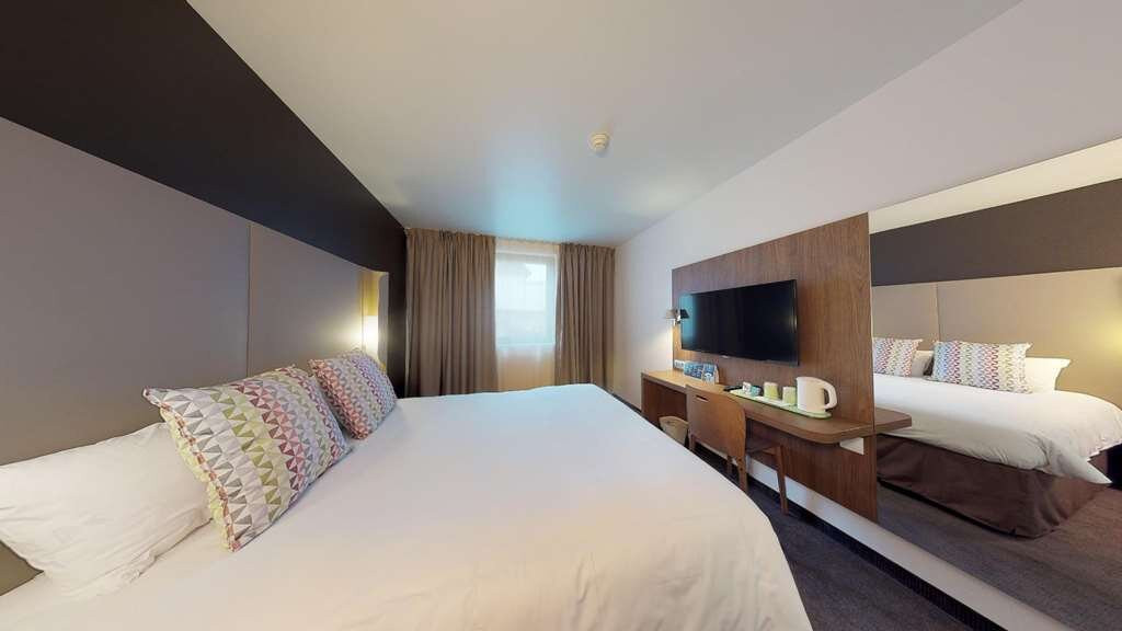 Campanile Fontainebleau主图