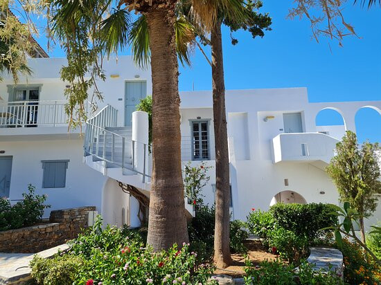 Selena Village主图