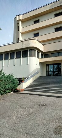 论坛宫酒店主图
