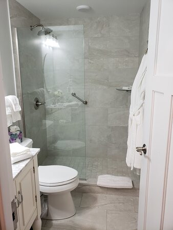 Harbor House Inn主图