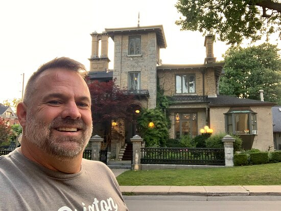 罗斯蒙特宾馆主图