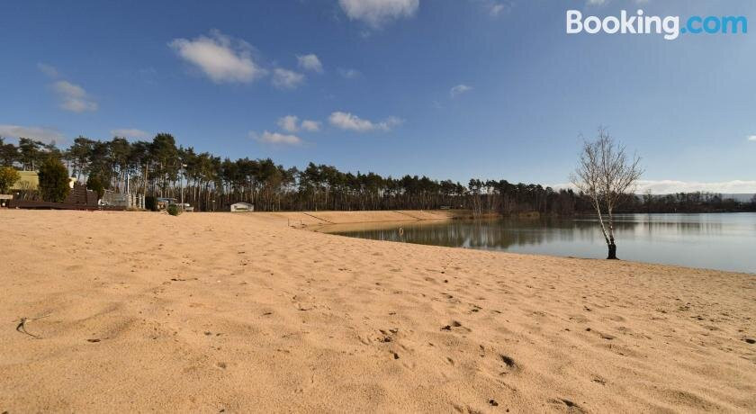 Schatzis Schaferwagenhotel am See
