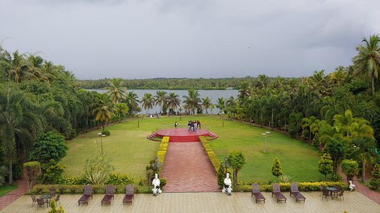 Lake Palace Hotel主图