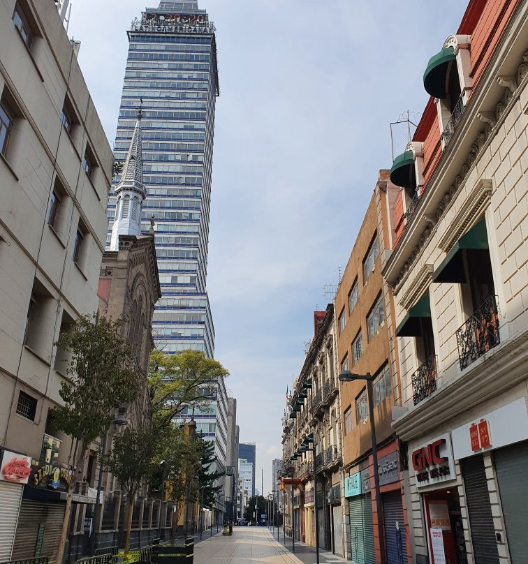 Francisco I. Madero Avenue-墨西哥城必去景点