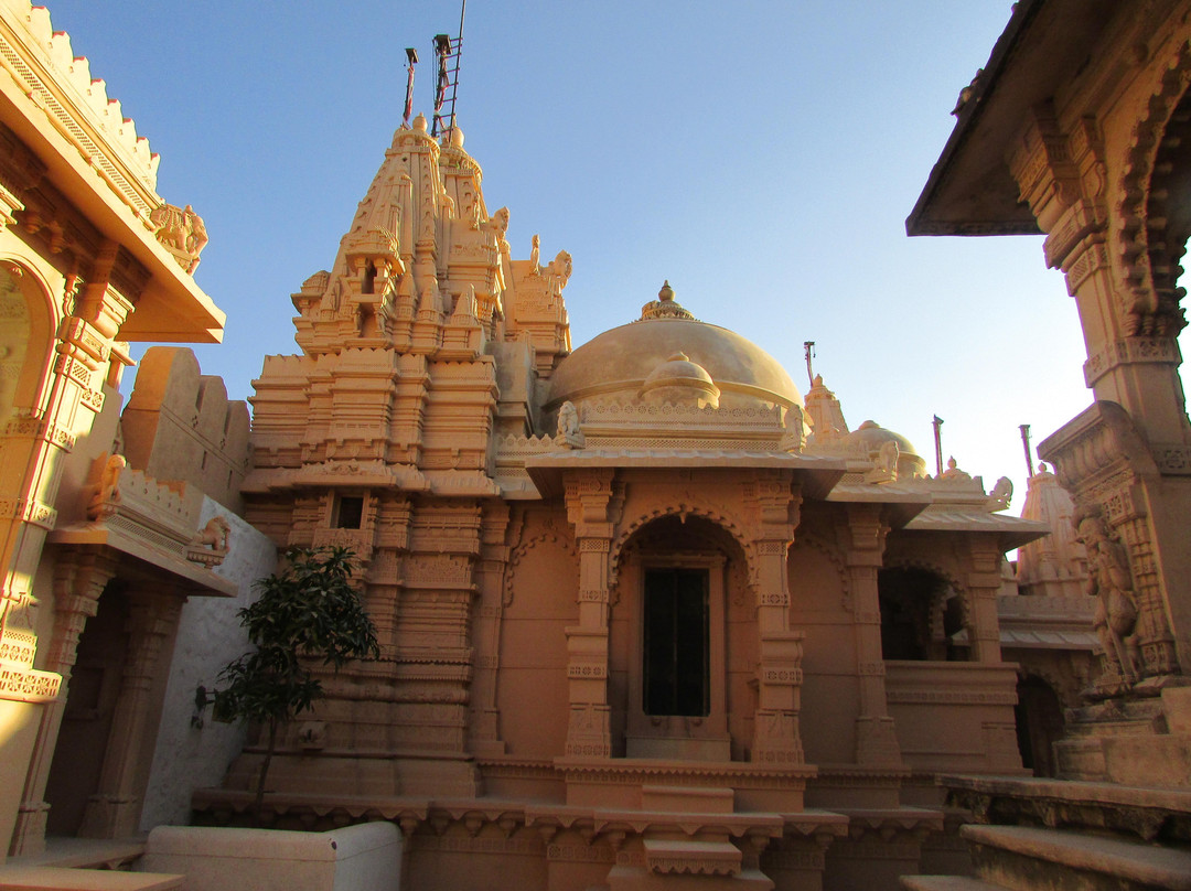 Sampriti Raja Temple景点图片