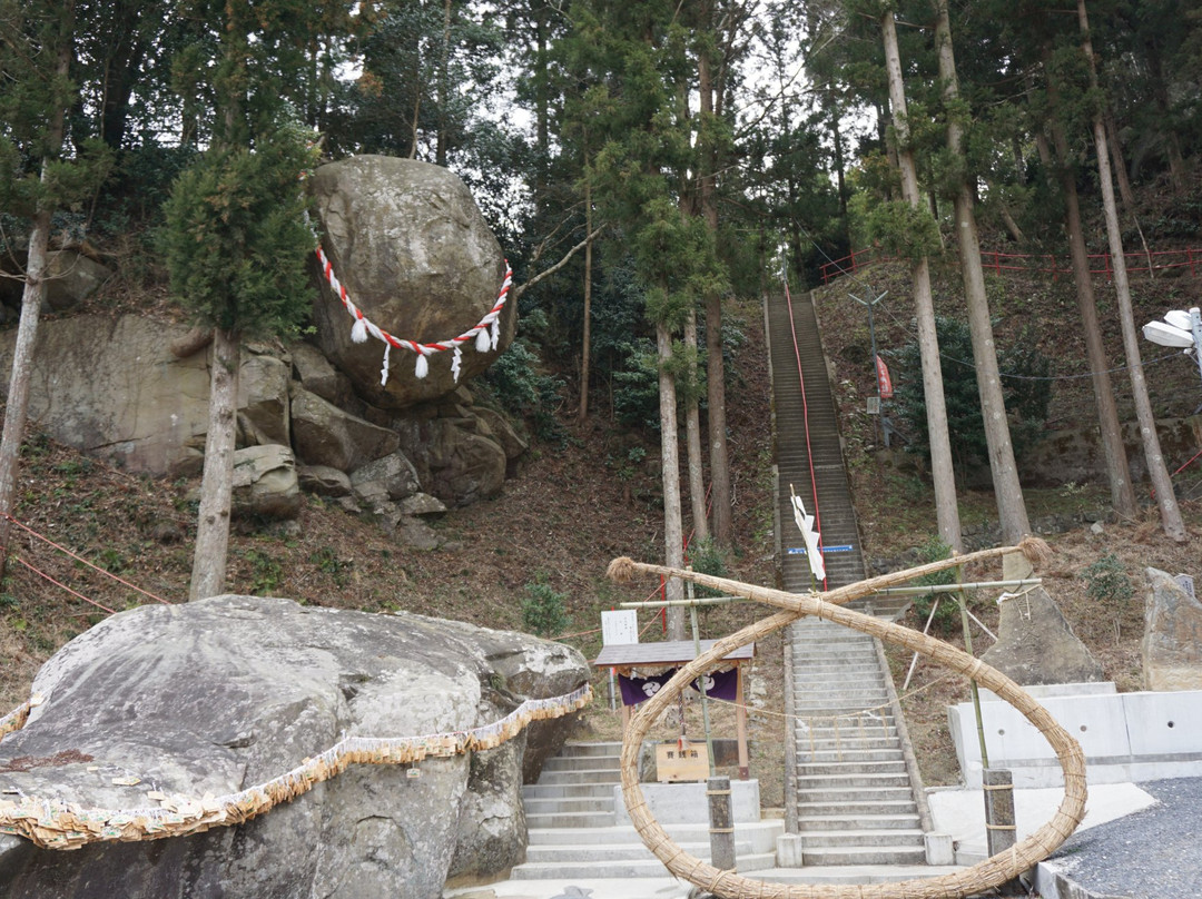 Tsuriishi Shrine景点图片