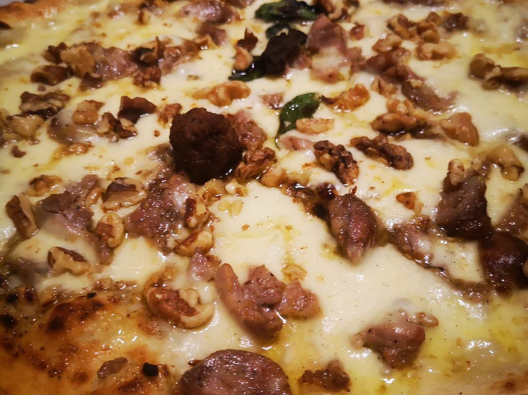 Pizzeria La Buona Fortuna