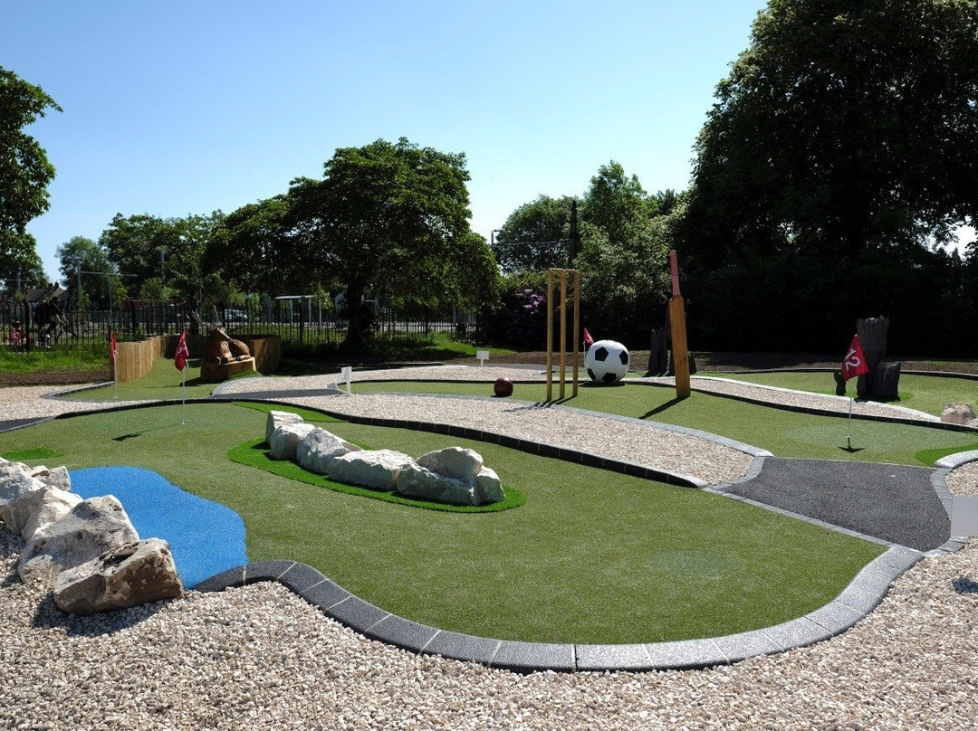 Highfields Park Adventure Golf景点图片