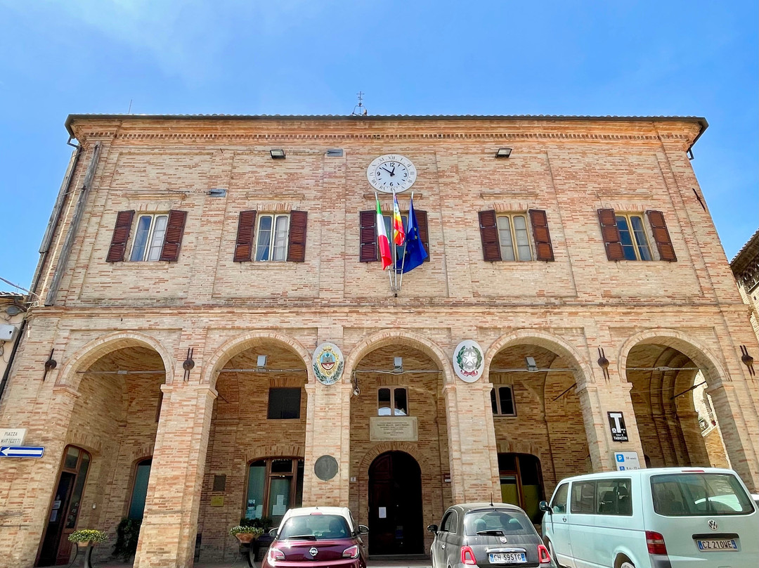 Palazzo Comunale Di Loro Piceno景点图片