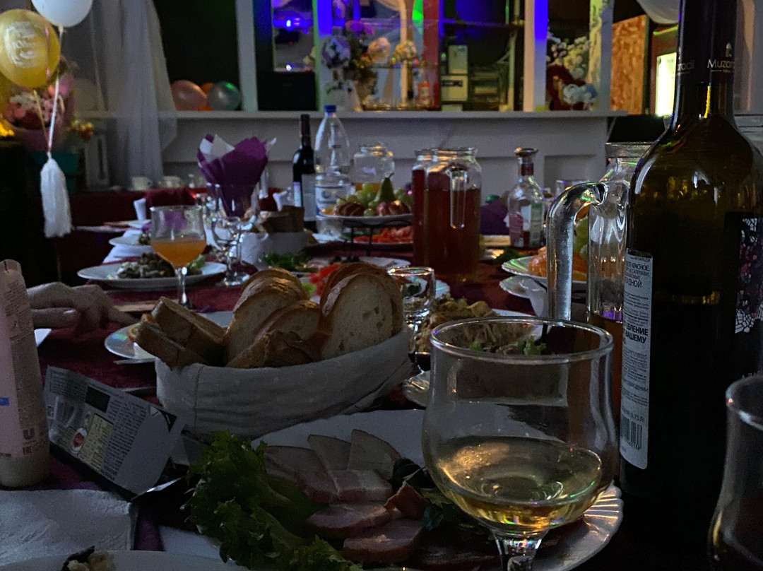 Vstrecha Hotel