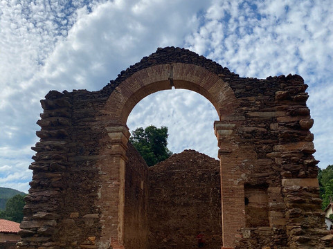 Ruínas da Igreja de Nossa Senhora do Rosario dos Pretos-Natividade必去景点