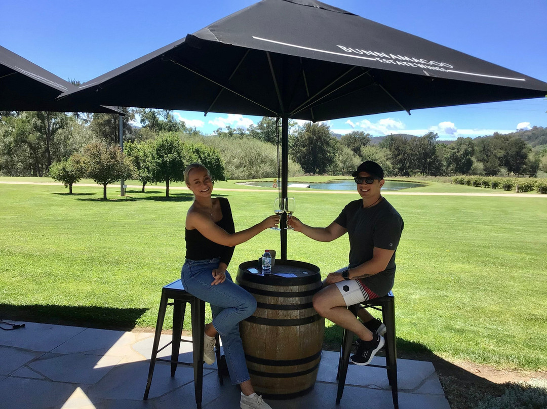 Jayne's COUNTRY CRUISERS-马奇必去景点