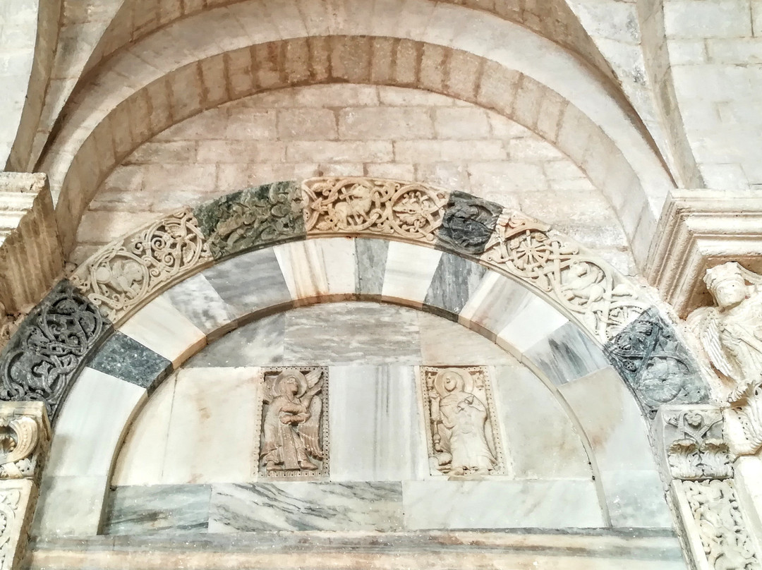 Chiesa di Ognissanti-特拉尼必去景点