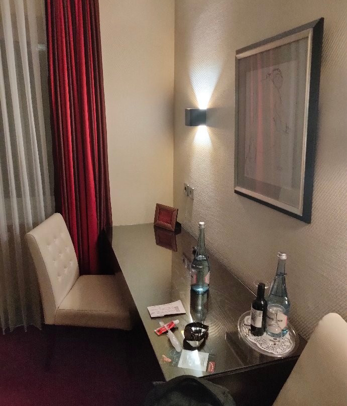 哈佛坎普酒店主图