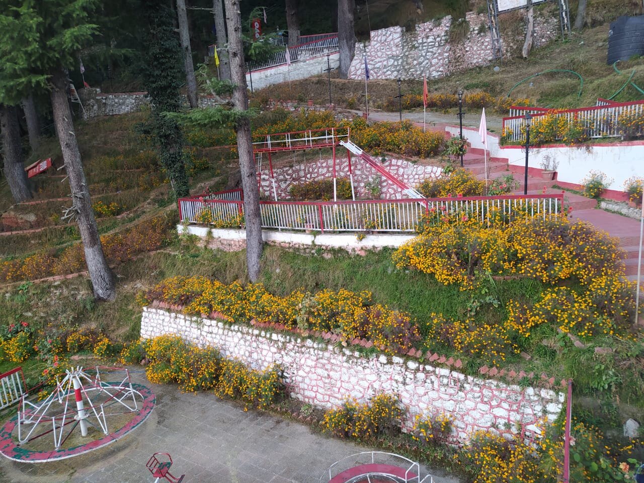 Country Resort Khajjiar-家庭/游戏区